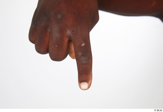 Kato Abimbo fingers index finger point finger 0005.jpg